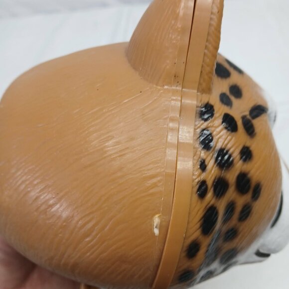 Smithsonian National Zoo Cheeta Storage Container / Lunch box / Pale - Picture 10 of 15